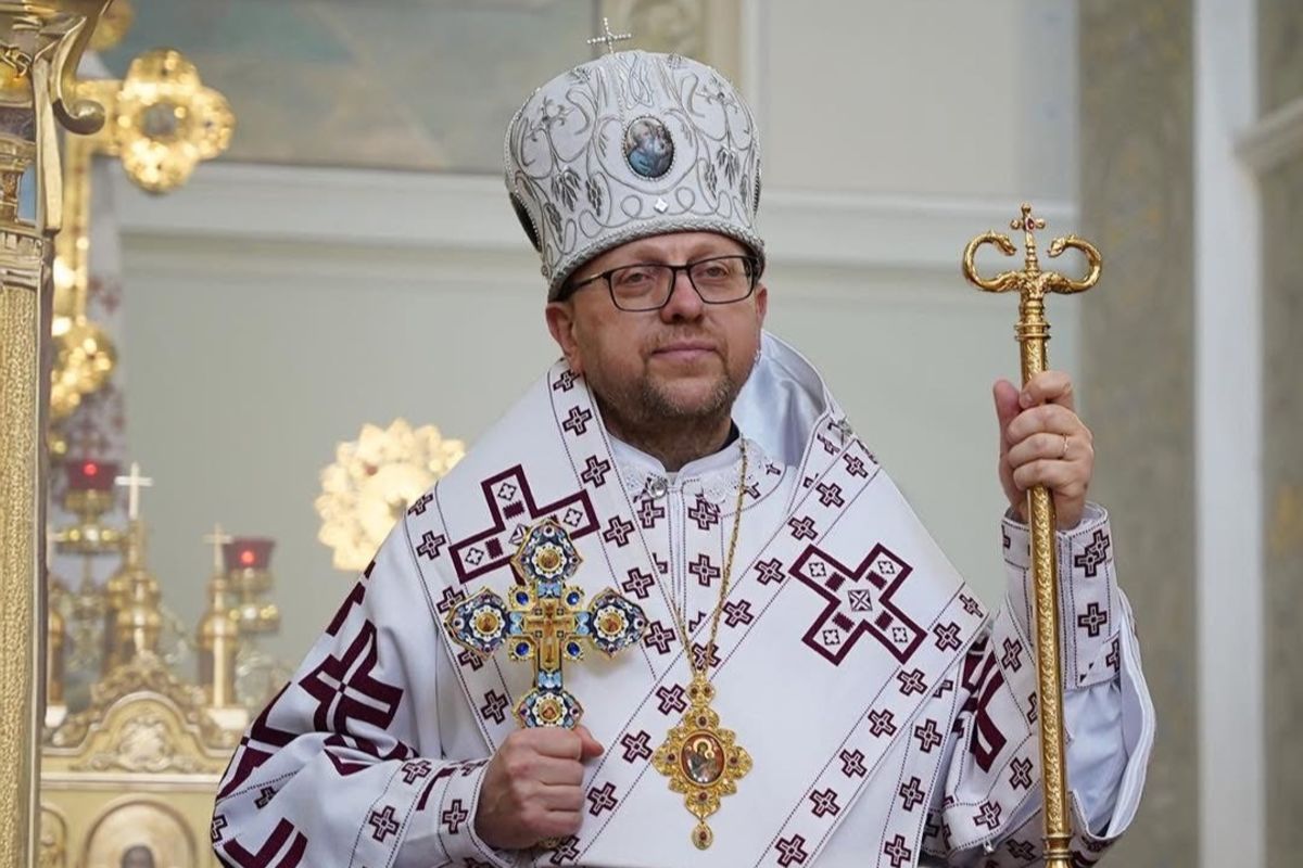 Глава УГКЦ привітав владику Володимира Груцу з 10-річчям єпископської хіротонії