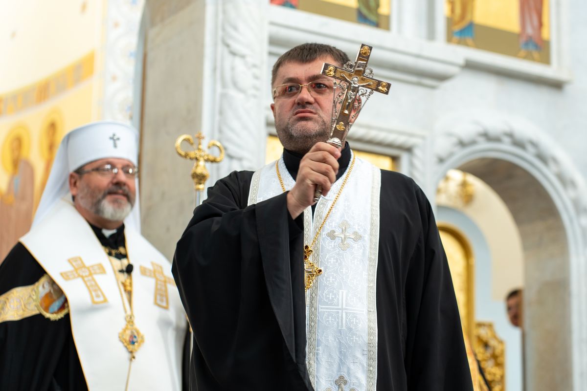 Блаженніший Святослав привітав владику Володимира Фірмана із 25-річчям священства