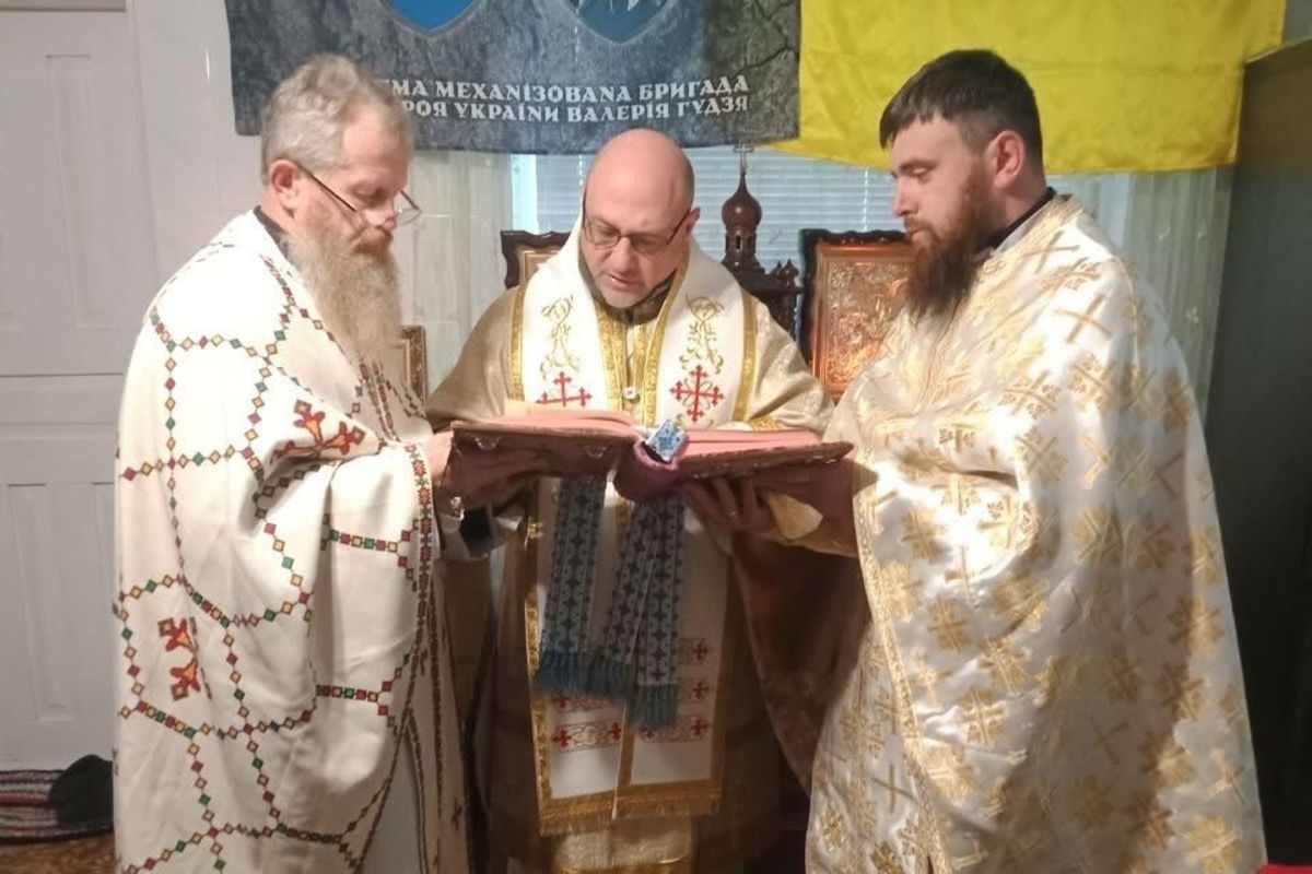 Великдень на передовій: владика Богдан Манишин відвідав українських захисників