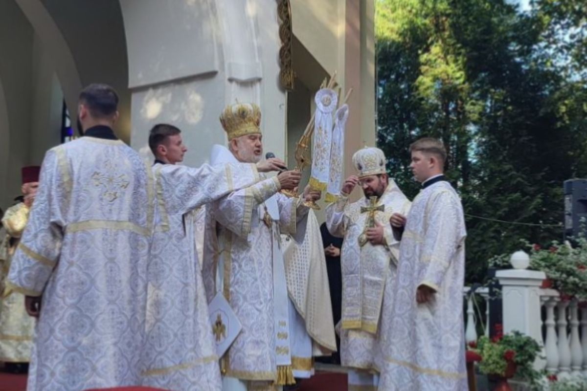 «Боже, поклади свої руки на Україну, щоби вона ожила», — владика Йосиф Мілян у Зарваниці