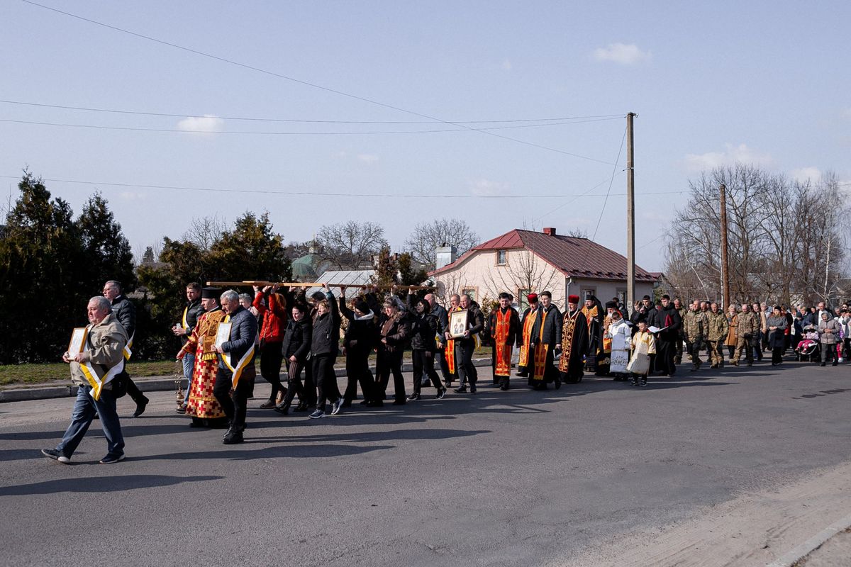 Хресна дорога на Рівненщині об’єднала християн різних конфесій у молитві за мир в Україні