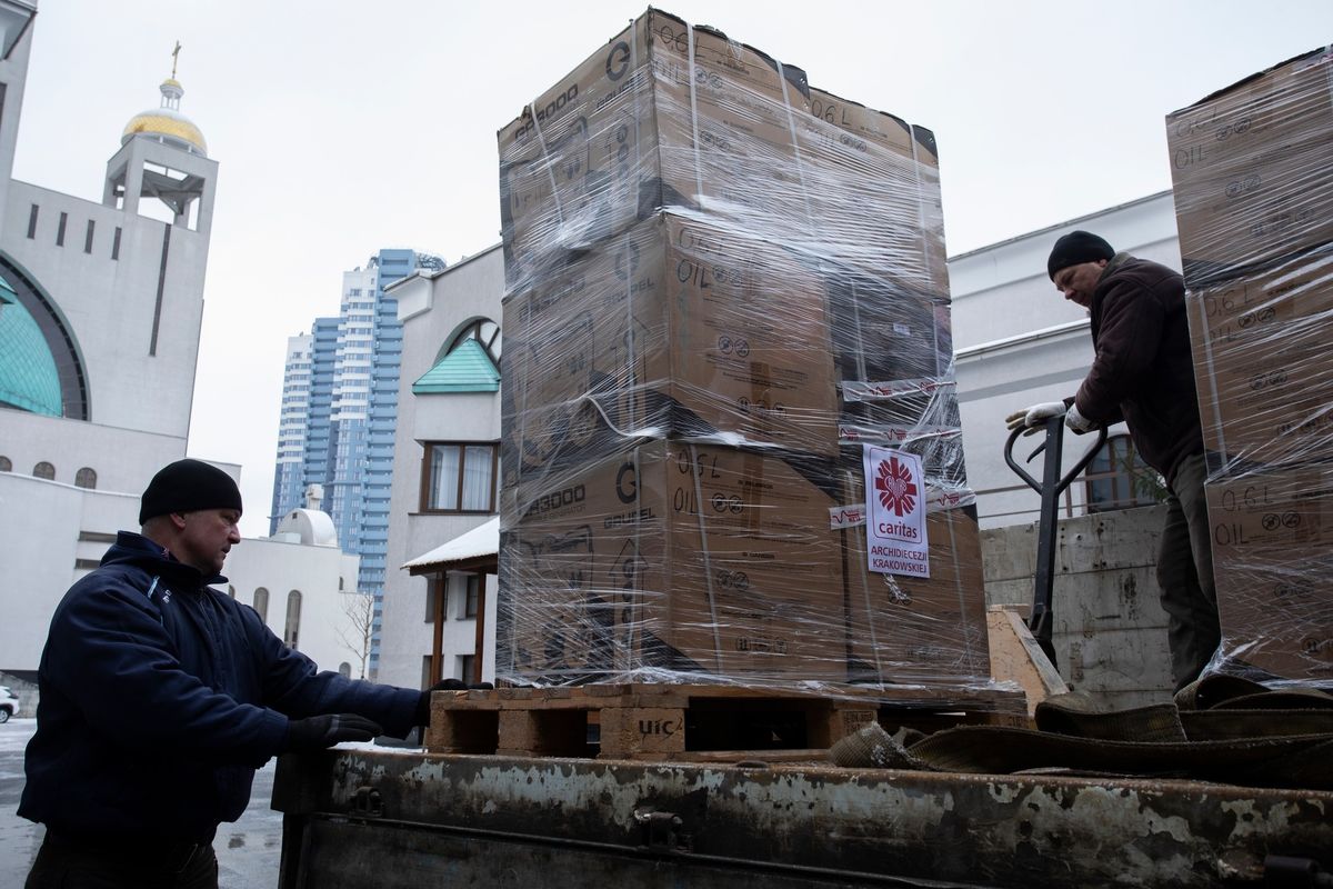 До Києва прибула перша партія допомоги від Карітасу архидієцезії Кракова