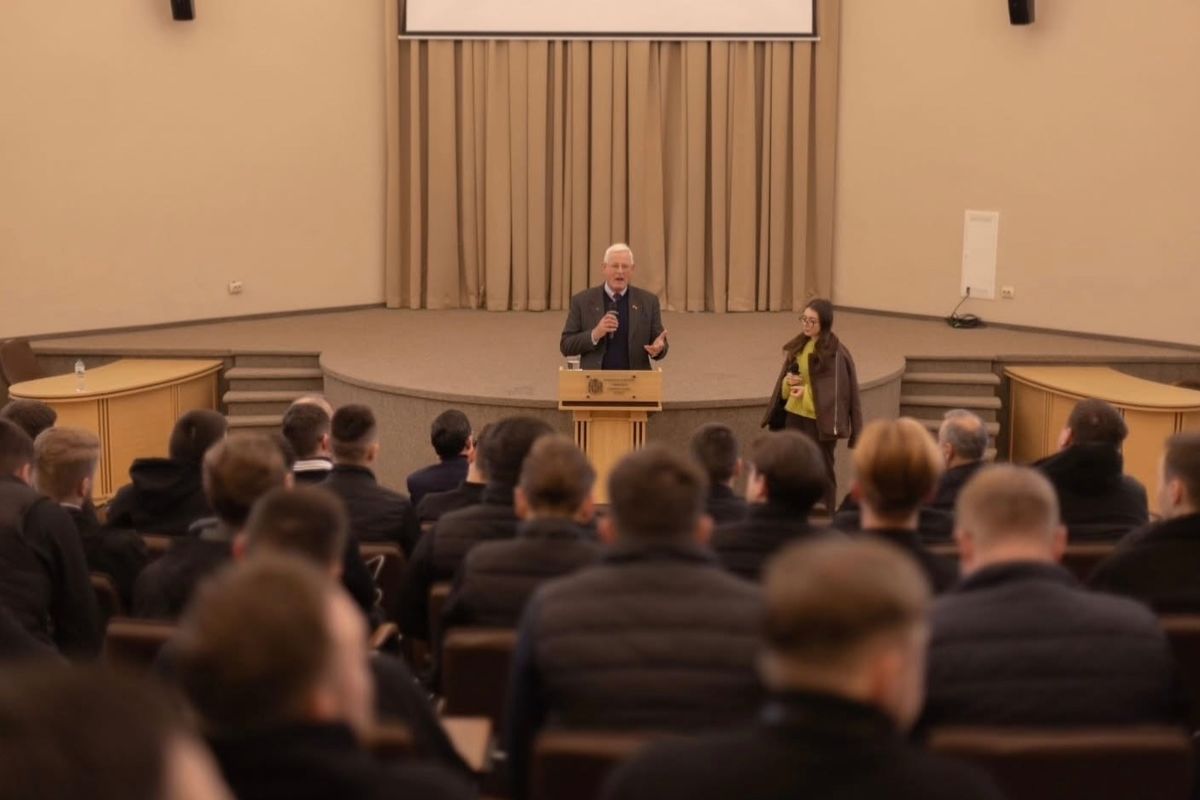 У Львівській духовній семінарії відбулася зустріч із керівниками Міжнародного військового апостоляту