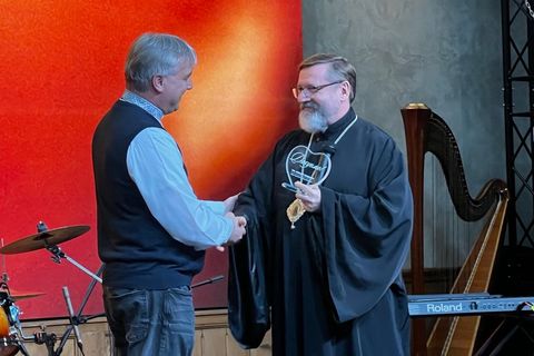 The Head of the Ukrainian Greek Catholic Church Presents the “Bright Heart of Gratitude” Award to Salesian Father Mykhailo Chaban