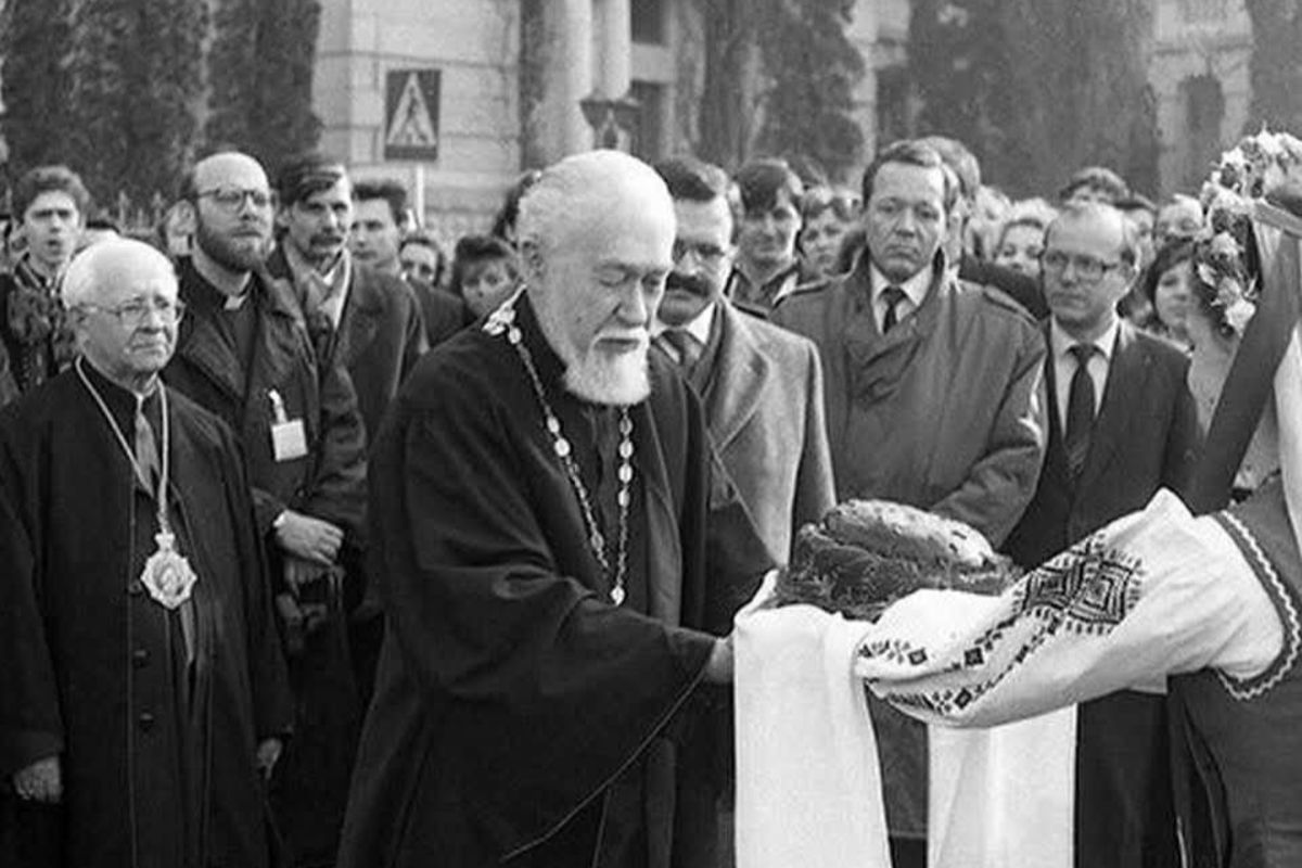 Авіарейс Рим–Львів, що змінив історію: як Глава УГКЦ повертався додому