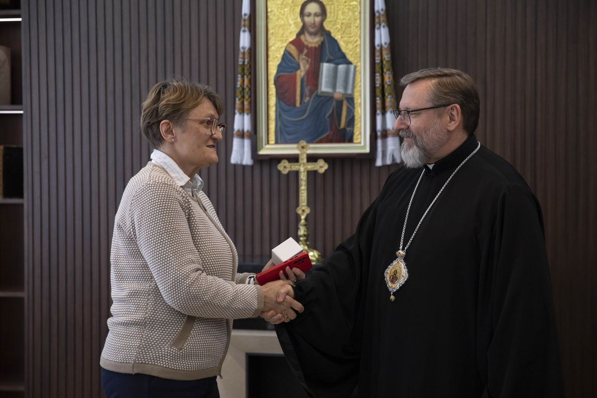 «Церква — це місце зцілення ран війни»: Блаженніший Святослав зустрівся із представниками «Церкви в потребі»